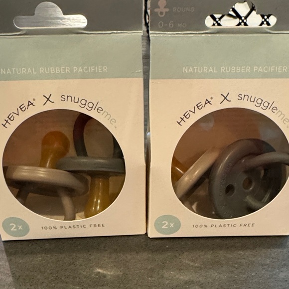Natural Rubber Pacifier Set (2 boxes) - Gray and Tan - Picture 1 of 6